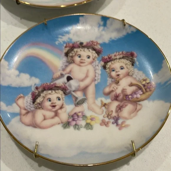 Dreamsicles Plate Collection Set of 4 Cherub Decorative Plates - Picture 2 of 6